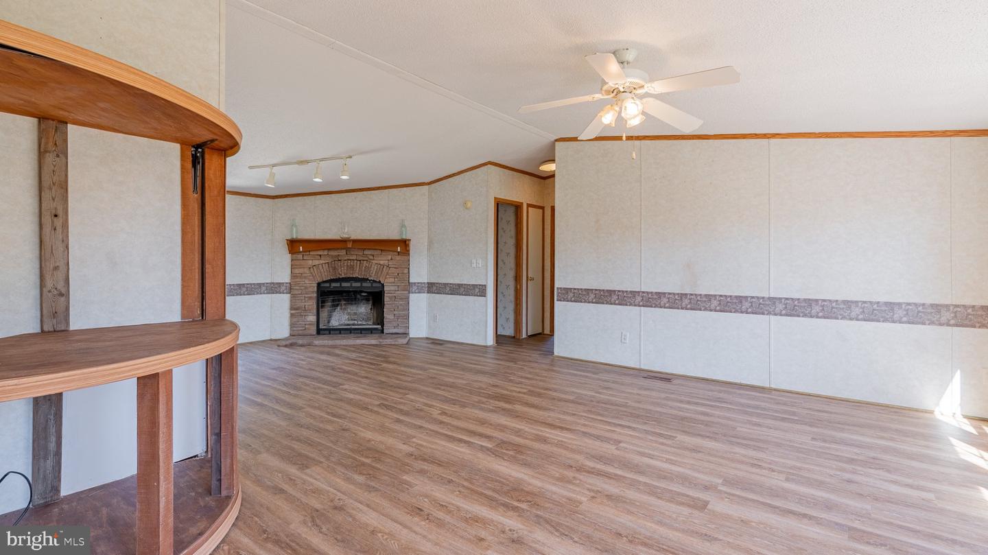 79 Humidity Ln Property Photo 25