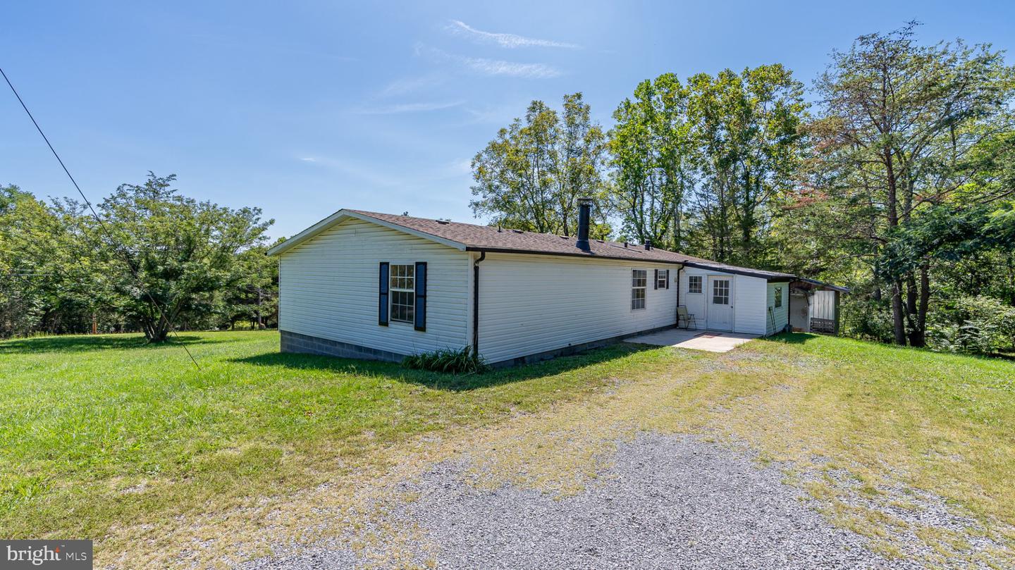 79 Humidity Ln Property Photo 61