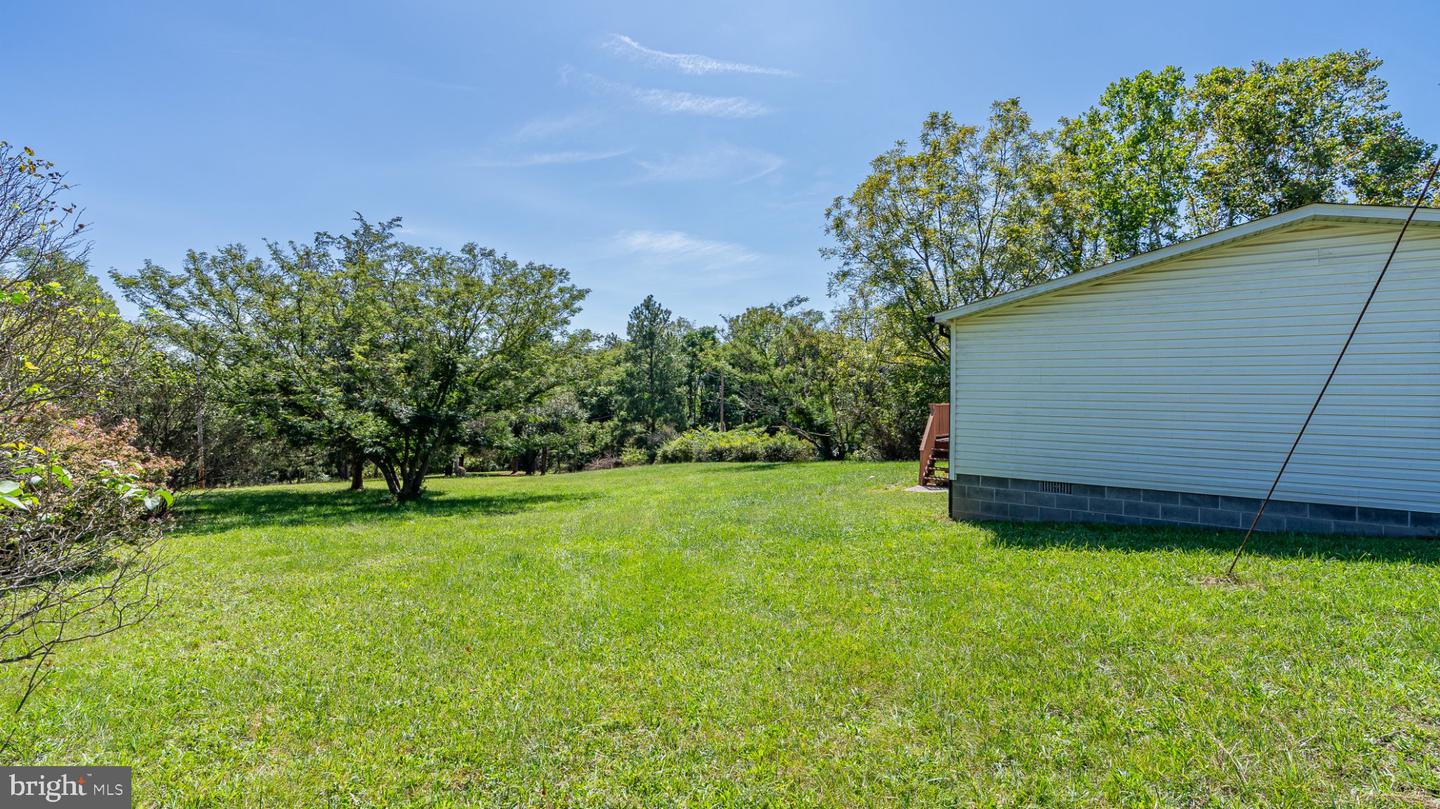 79 Humidity Ln Property Photo 62