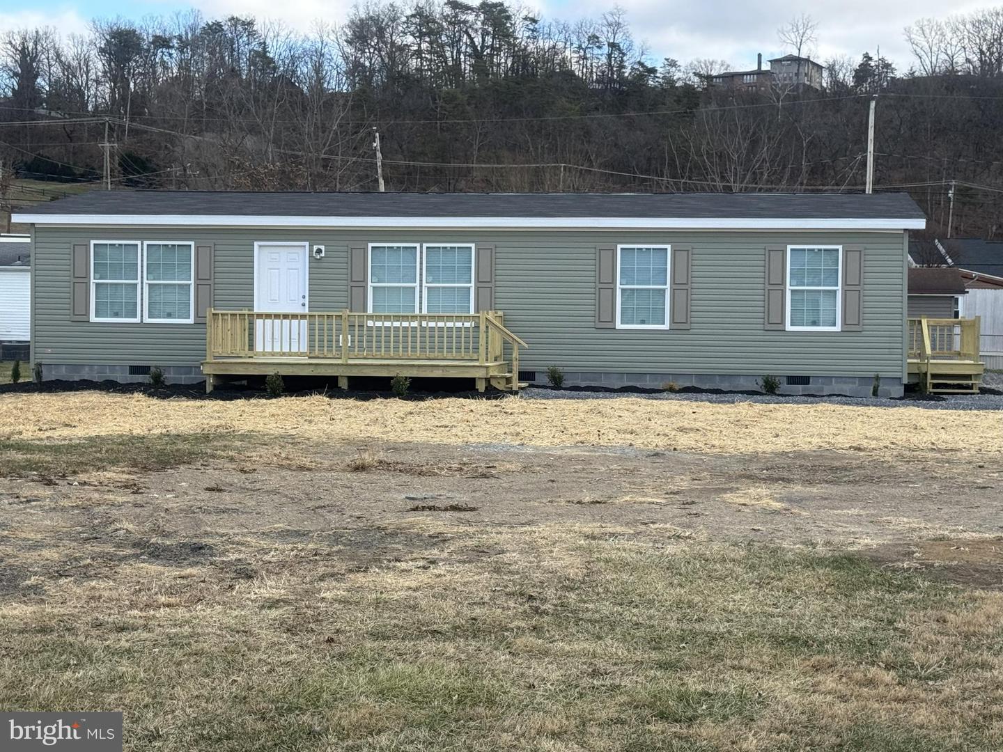 224 CHIPLEY LN