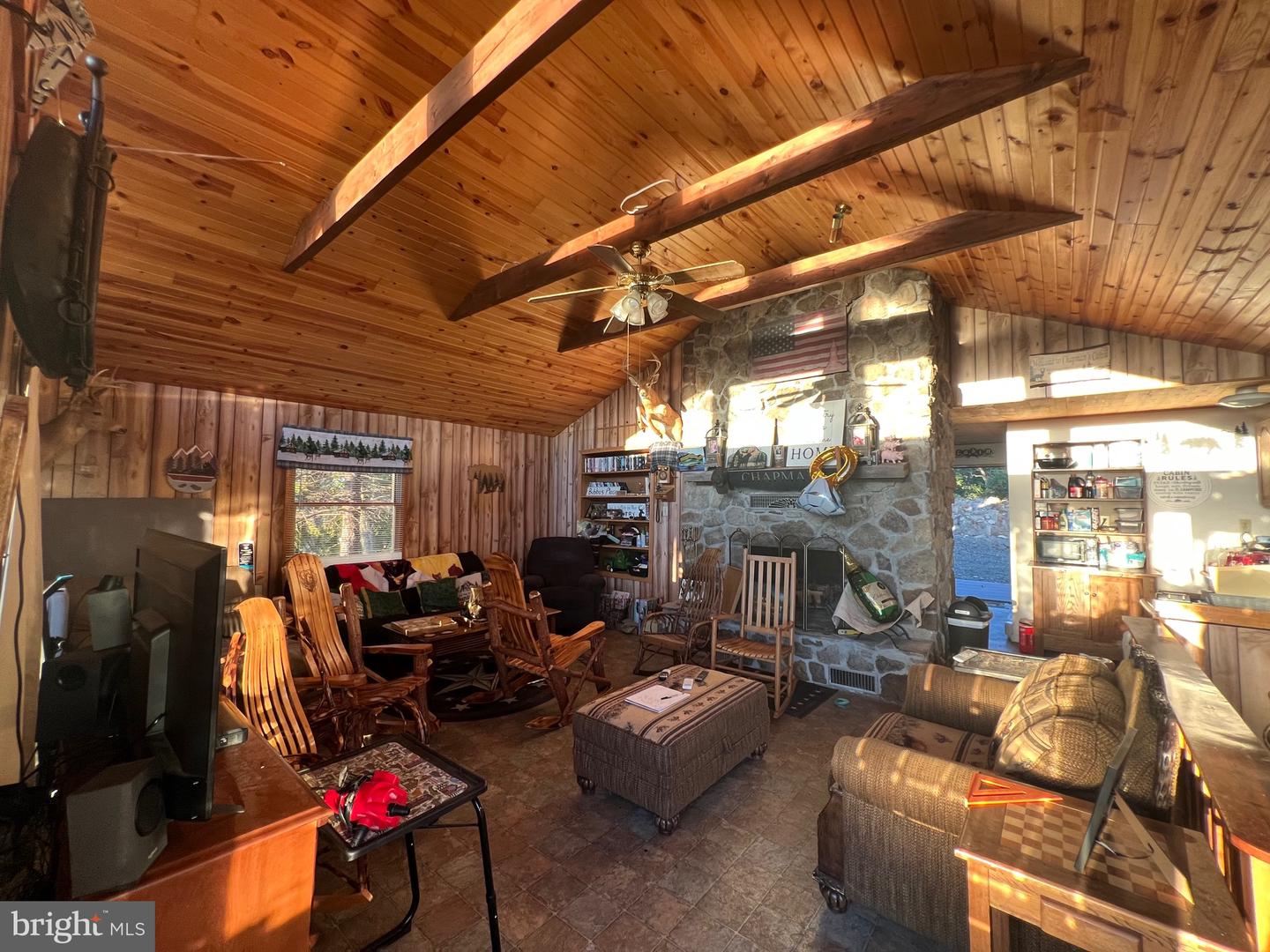 1604 High Knob Rd Property Photo 5