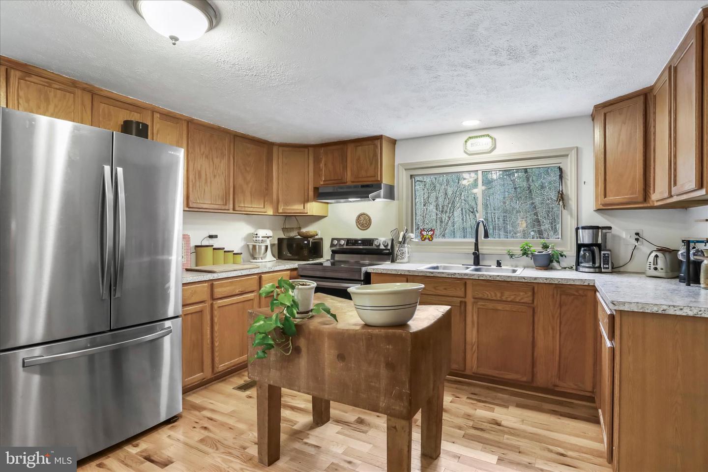 3699 Waites Run Rd Property Photo 6