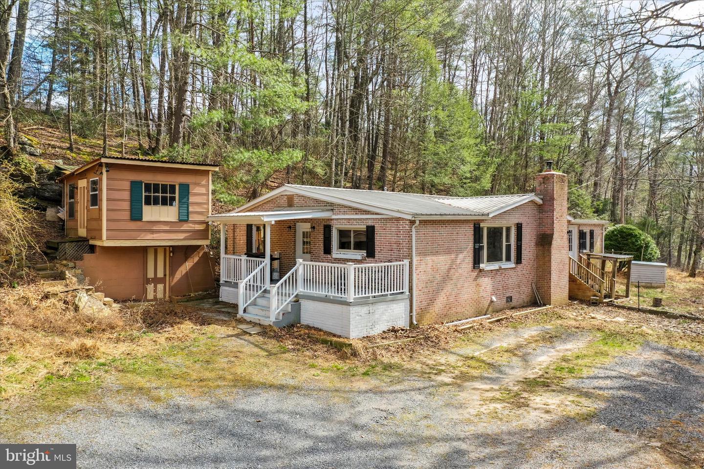 3699 Waites Run Rd Property Photo 11