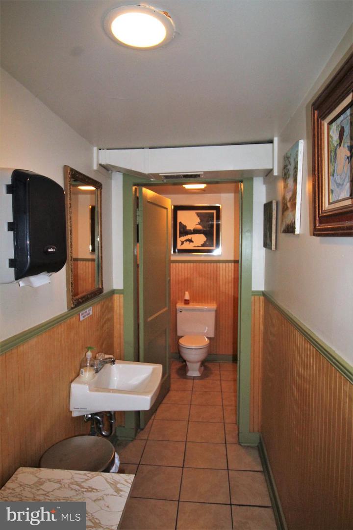 80 West Main Street Property Photo 13