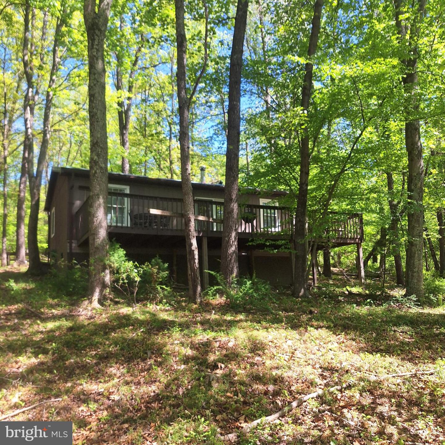 217 Meadow View Dr Property Photo 3