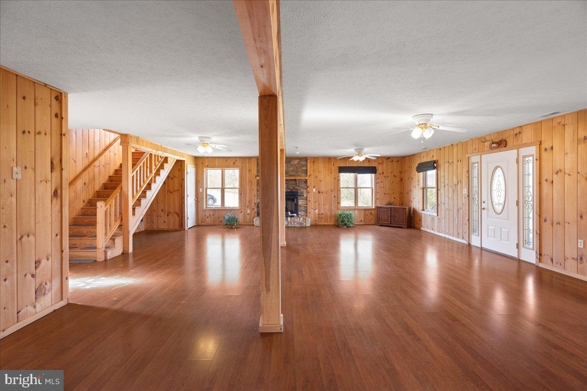 325 Coyote Run Rd Property Photo 12