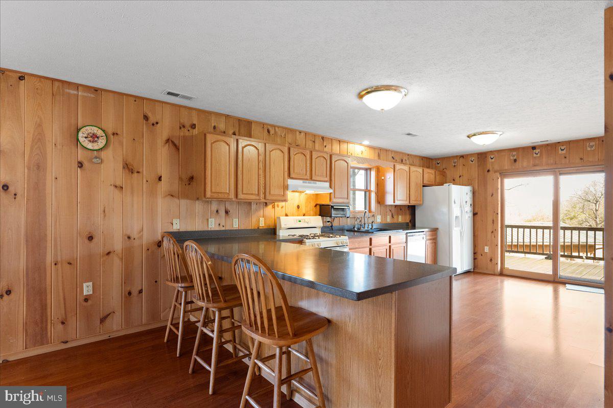 325 Coyote Run Rd Property Photo 13