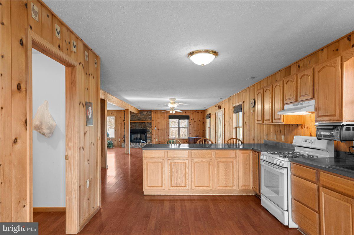 325 Coyote Run Rd Property Photo 18