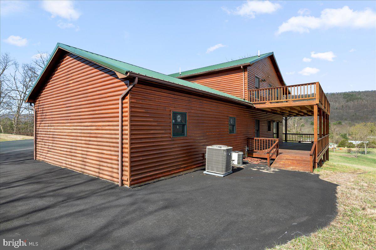 325 Coyote Run Rd Property Photo 40