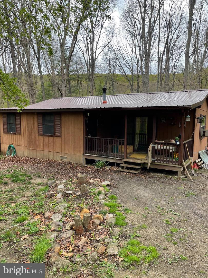 462 Trout Stream Rd Property Photo 2
