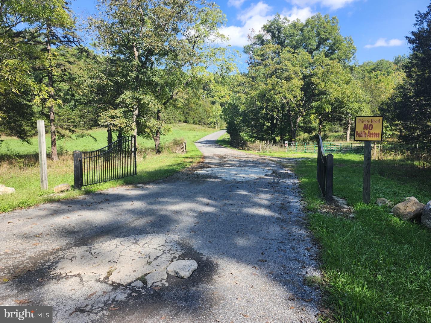 Grace Mountain Lane Property Photo 14