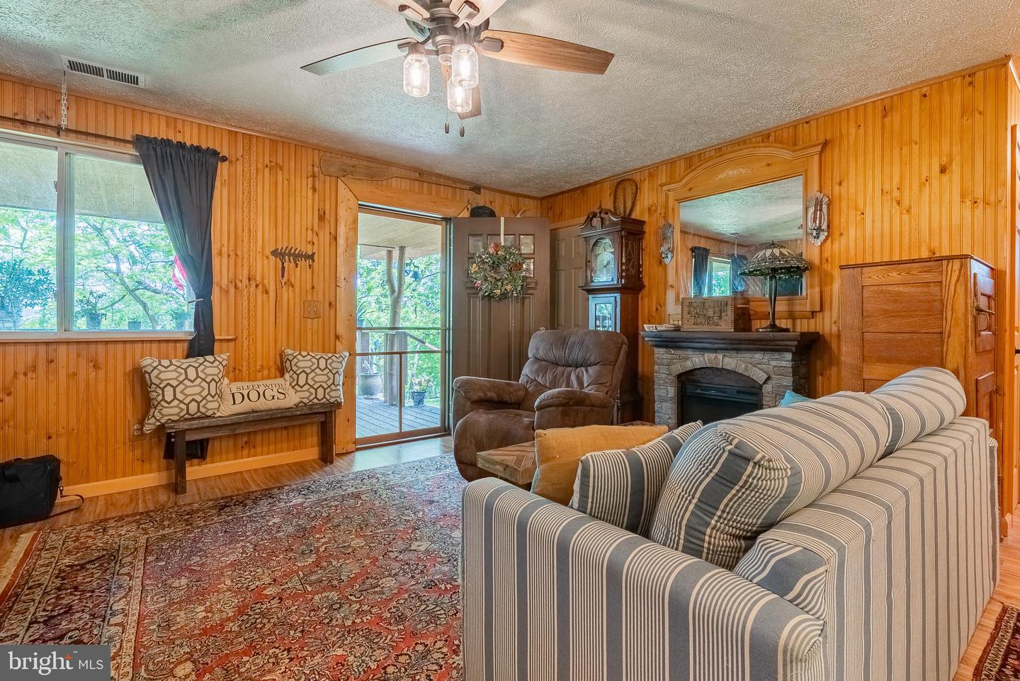 2598 Mountain View Rd Property Photo 21