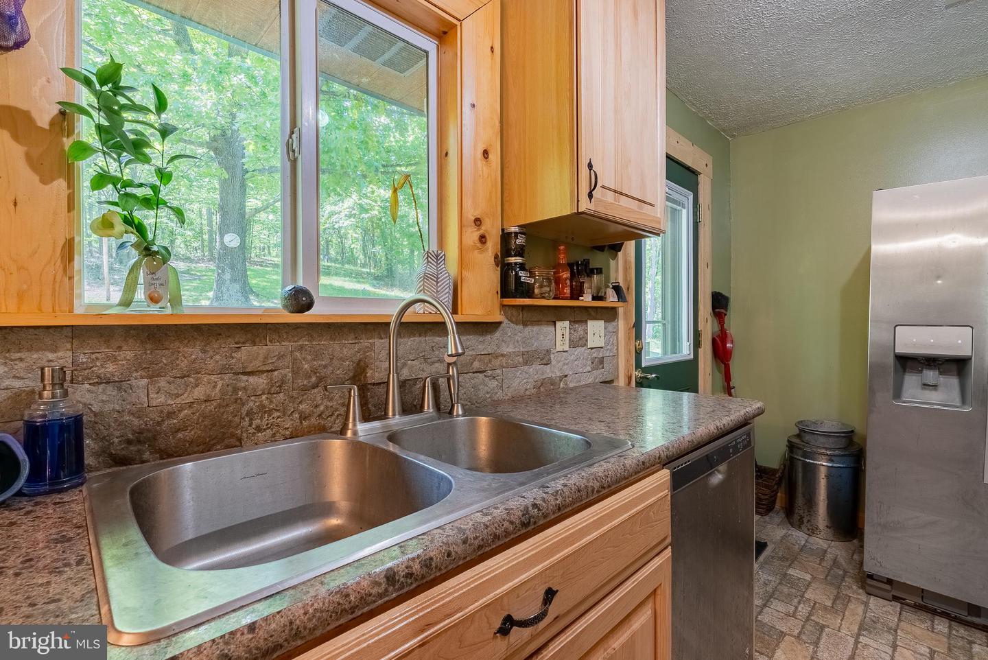 2598 Mountain View Rd Property Photo 29