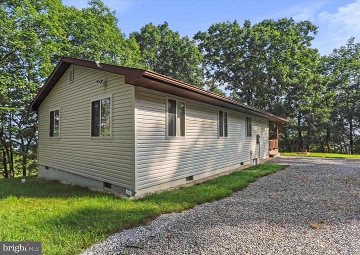 883 White Oak Crossing Rd Property Photo 1