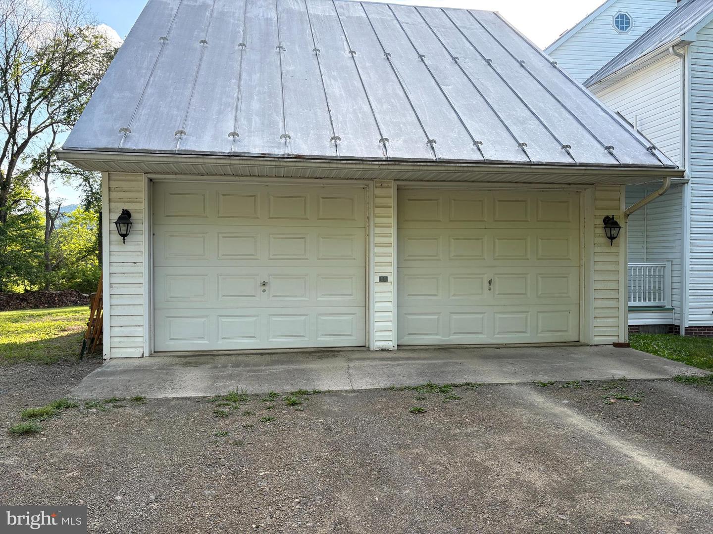 312 Tanager Drive Property Photo 4