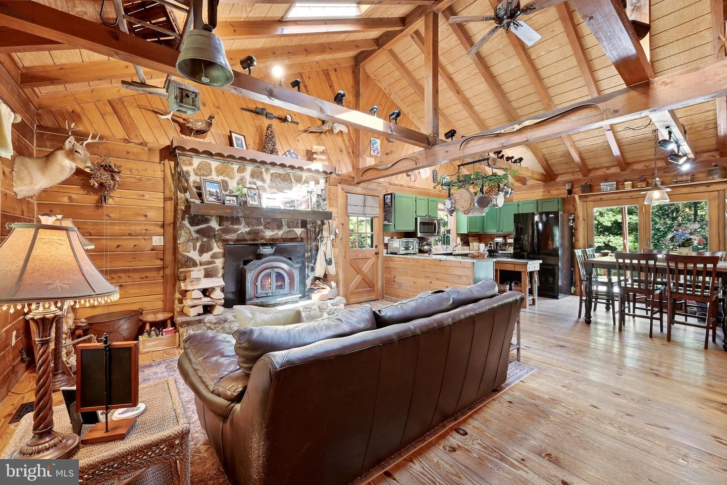 146 Deer Hvn Property Photo 6