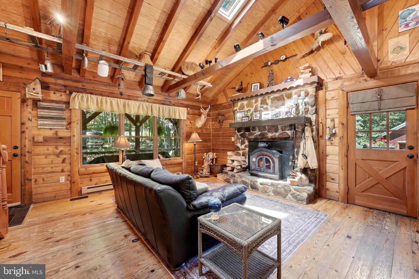 146 Deer Hvn Property Photo 8