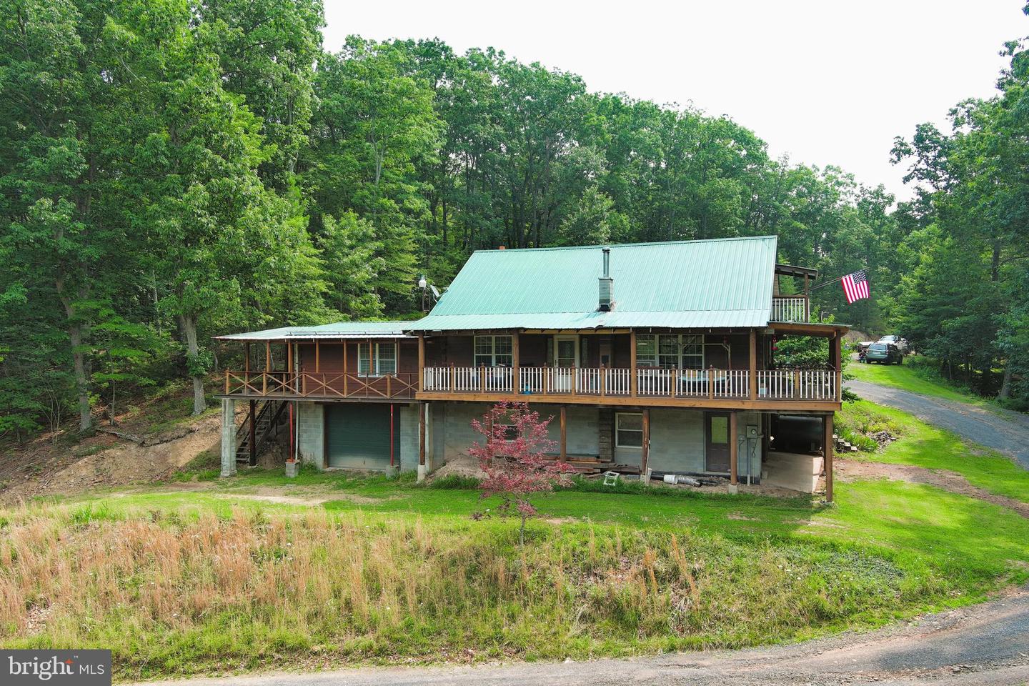 954 Rusty Ln Property Photo 4