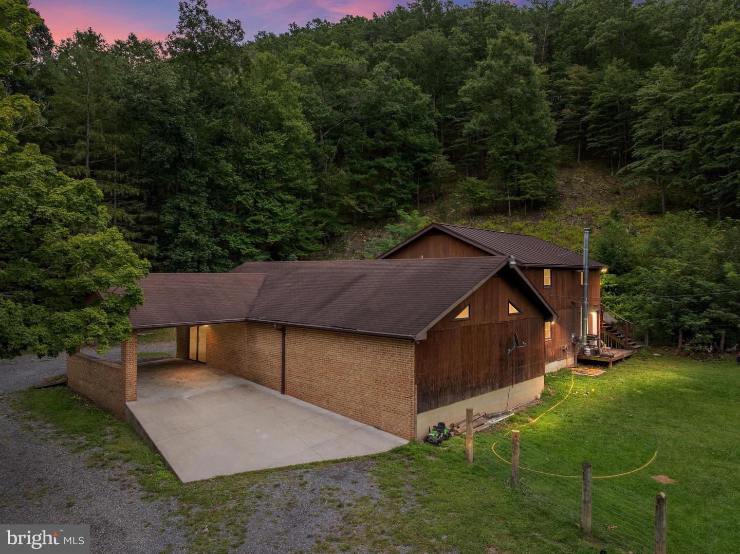 6980 State Road 55 Property Photo 1