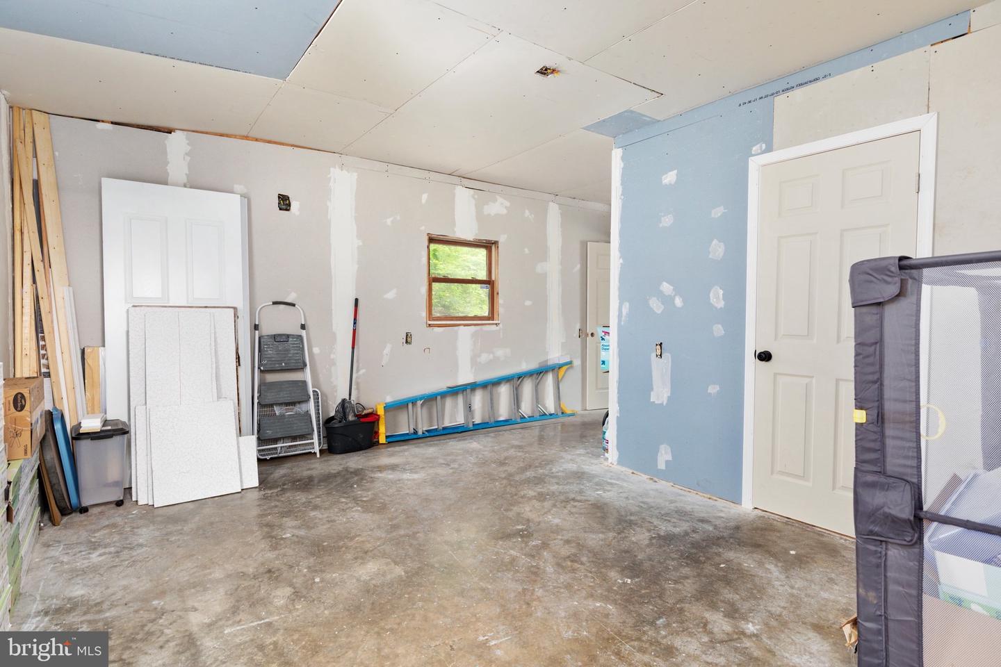 6980 State Road 55 Property Photo 31