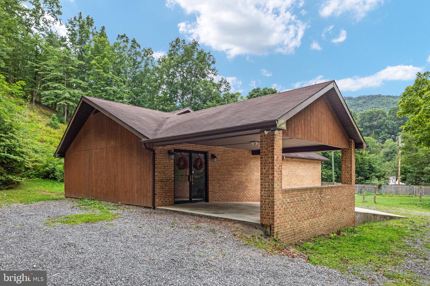 6980 State Road 55 Property Photo 36