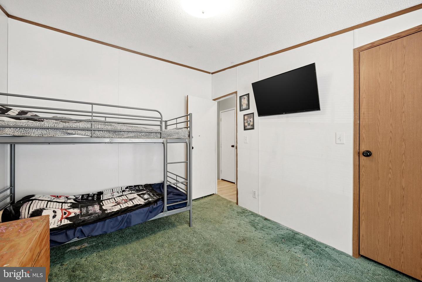 659 N Mountain Rd Property Photo 18