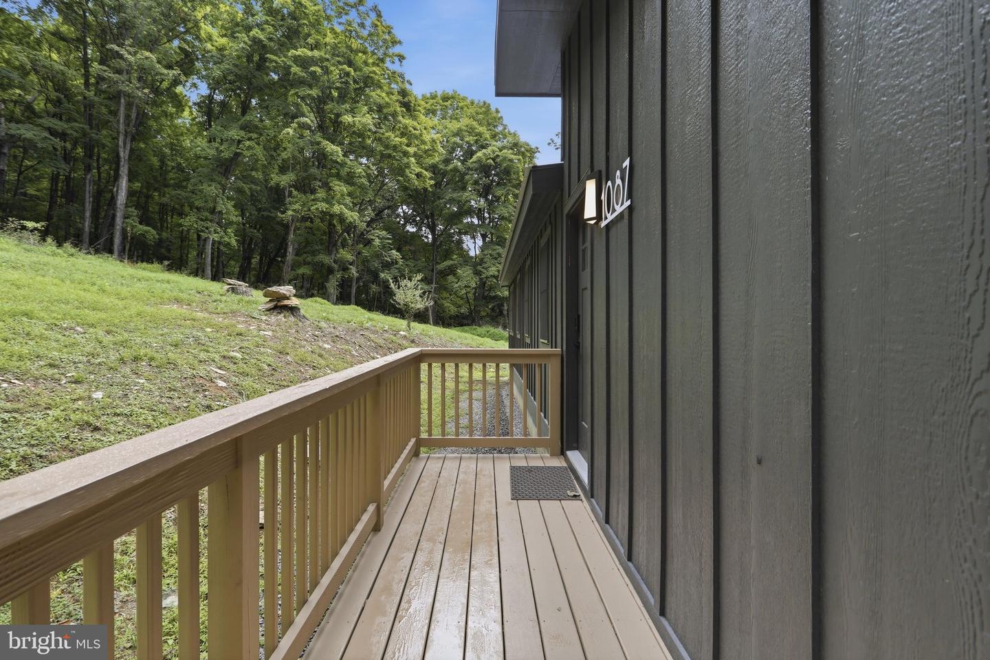 1087 Timberline Dr Property Photo 12