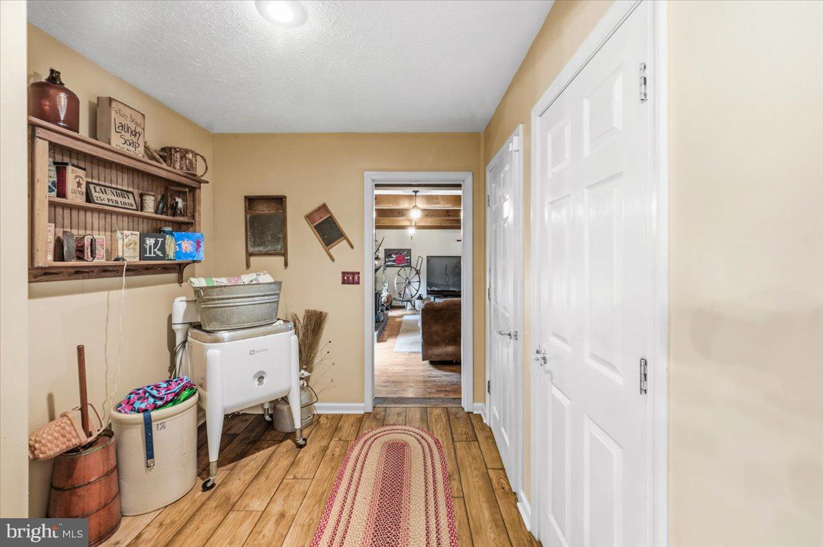 714 Forest Glen Dr Property Photo 19