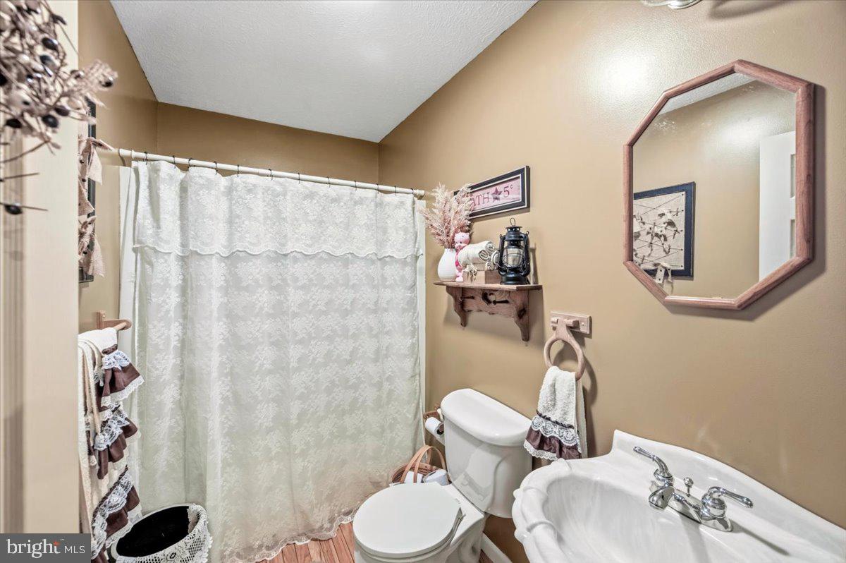 714 Forest Glen Dr Property Photo 22