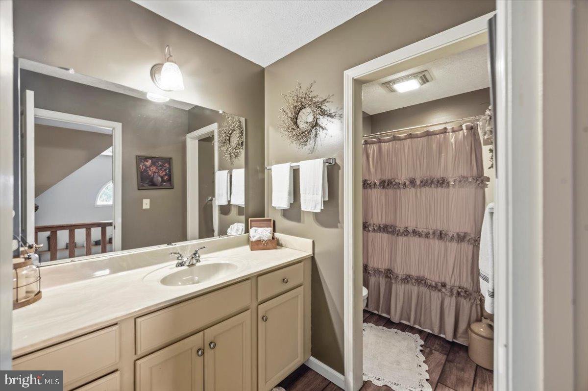 714 Forest Glen Dr Property Photo 39