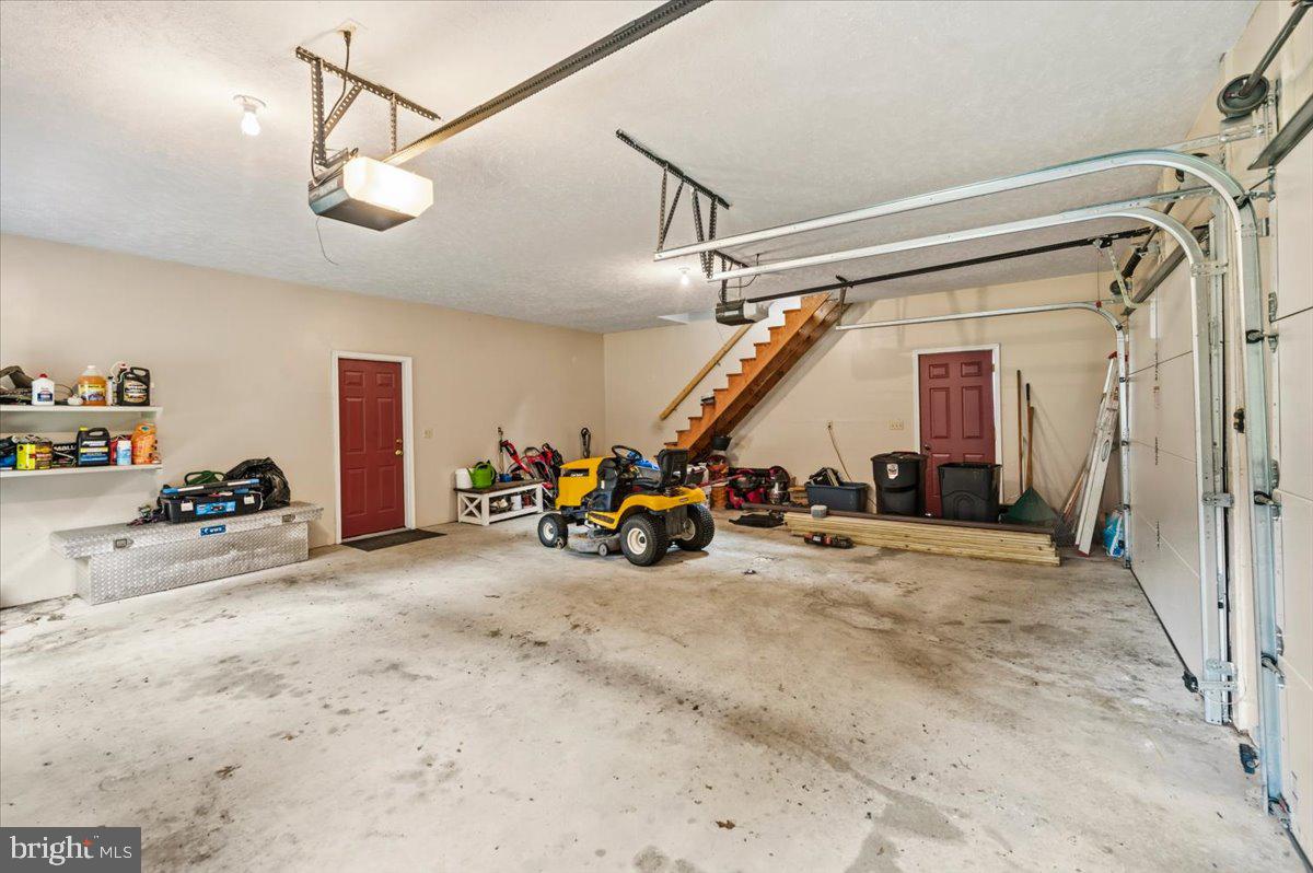 714 Forest Glen Dr Property Photo 44