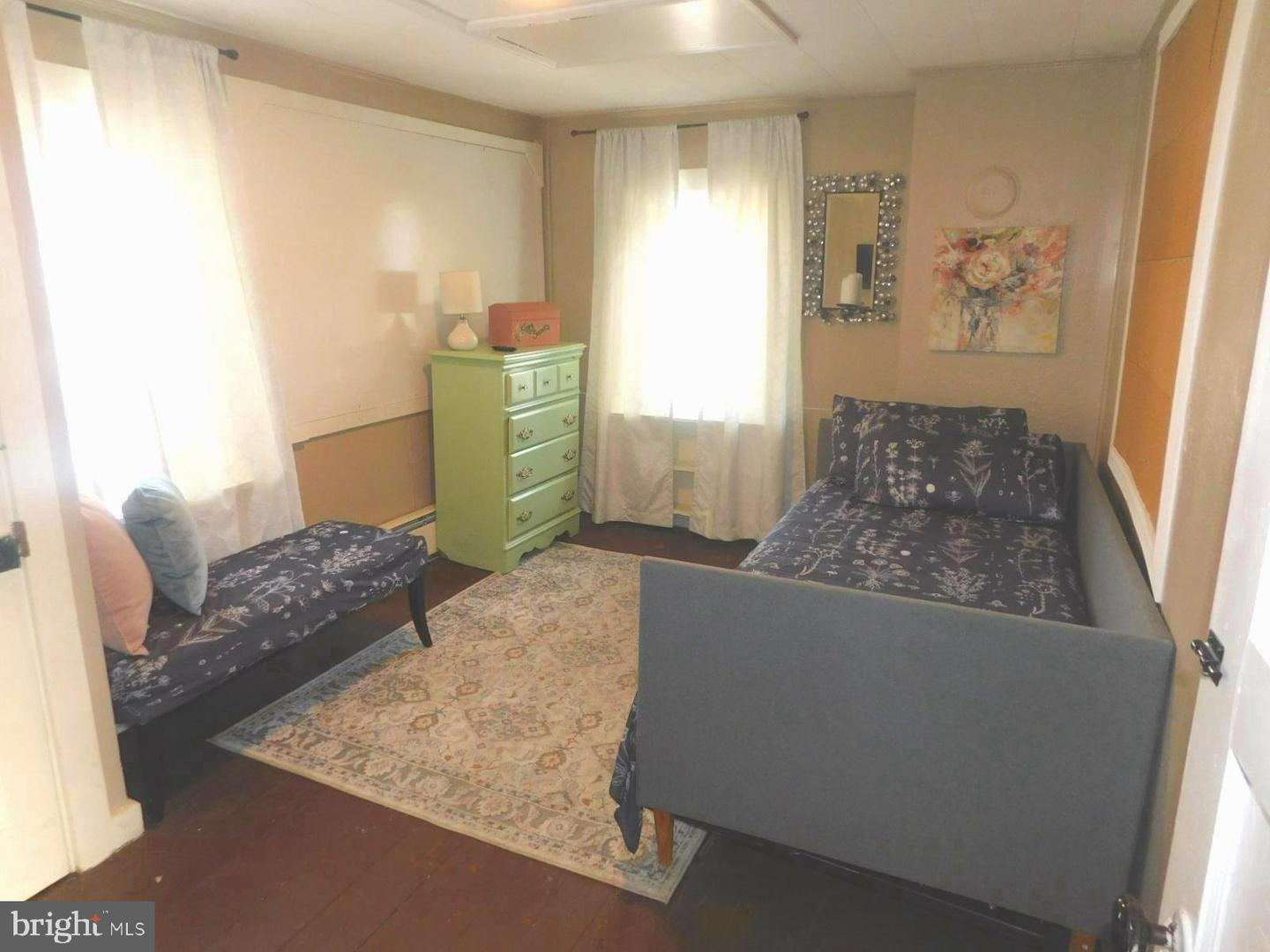 105 E Main St Property Photo 23