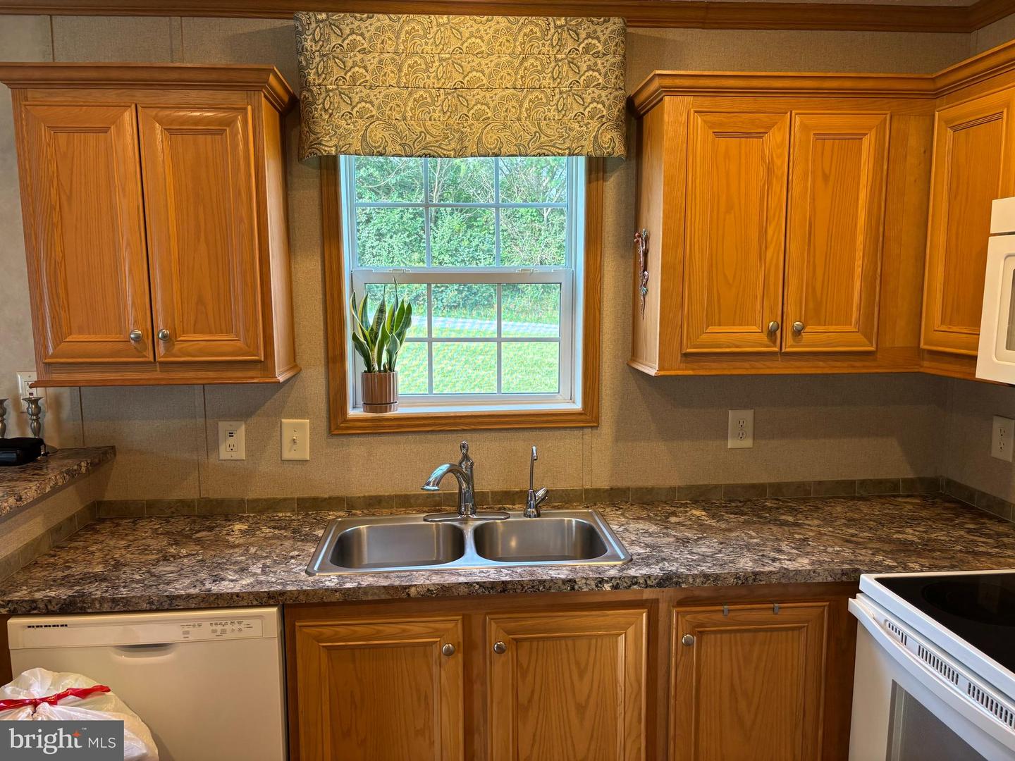 15 See Ln Property Photo 9