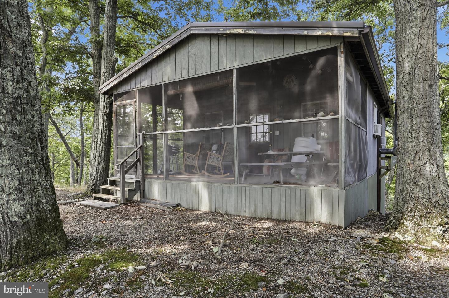564 Highland Springs Rd Property Photo 4