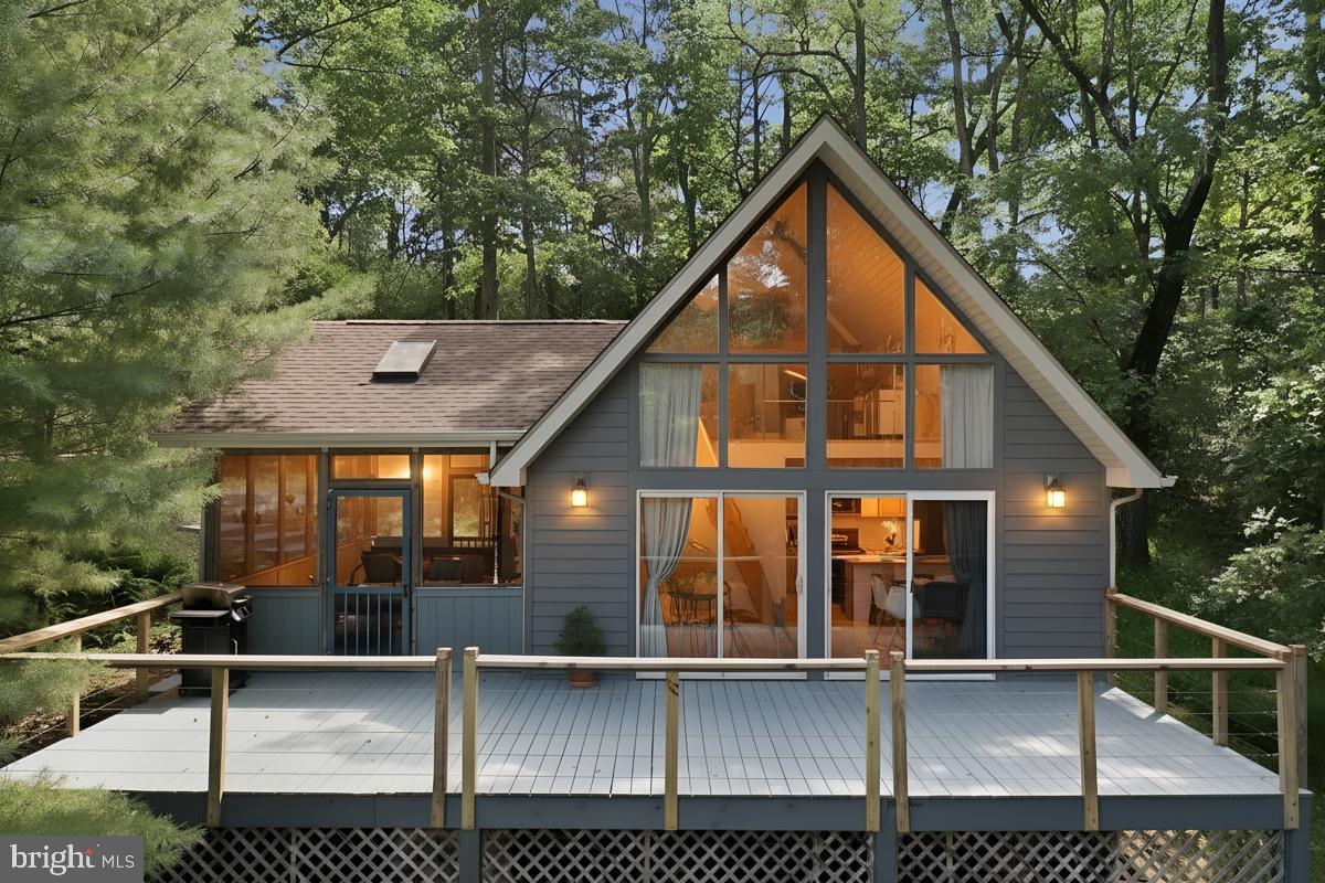 590 WHISPERING PINES WAY Property Photo 1