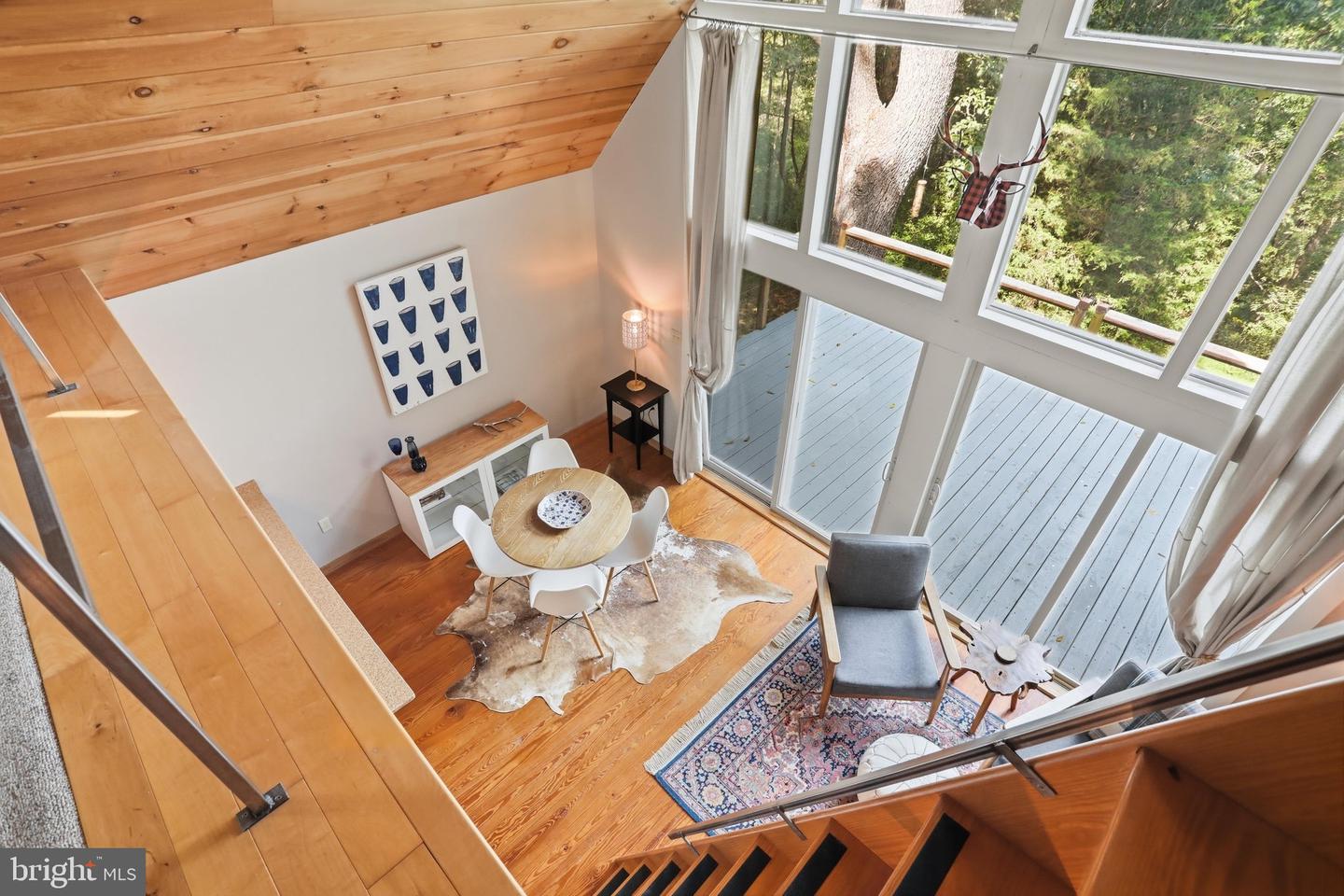 590 Whispering Pines Way Property Photo 31
