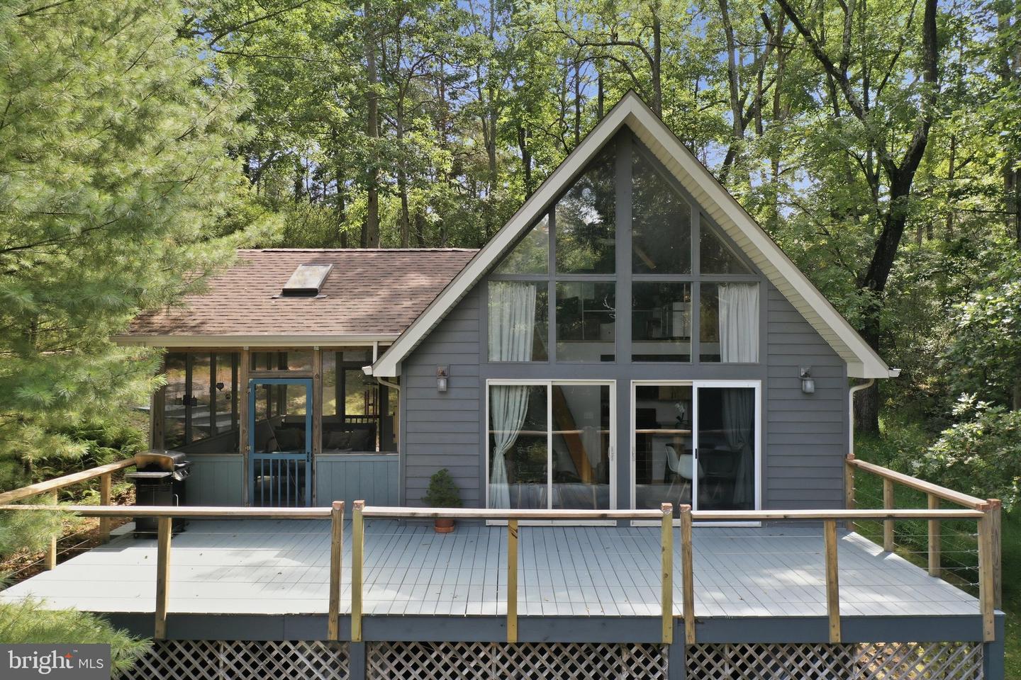 590 Whispering Pines Way Property Photo 41