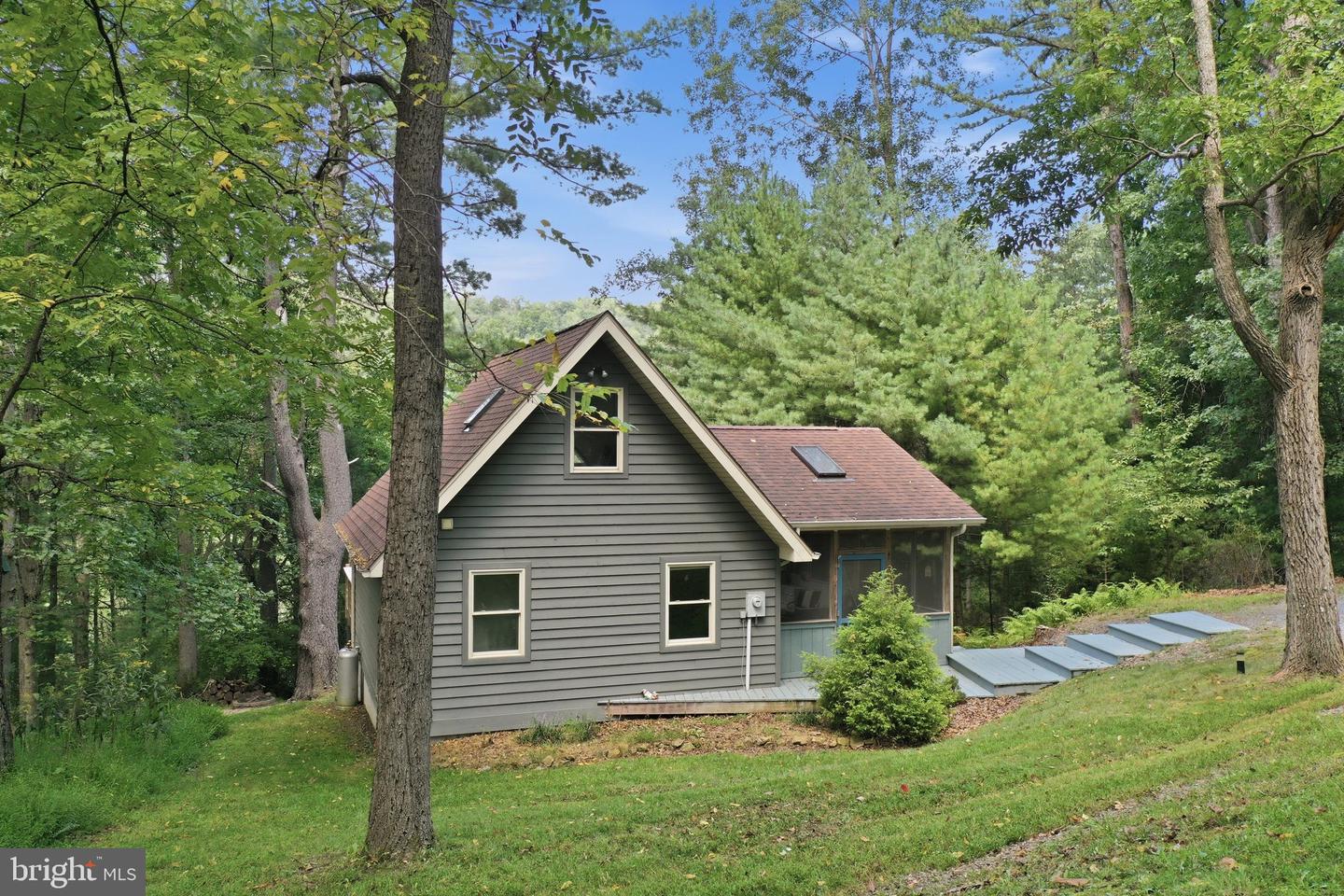 590 Whispering Pines Way Property Photo 44