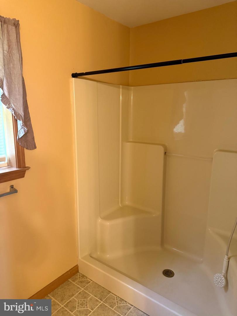 64 Orchard Ln Property Photo 21