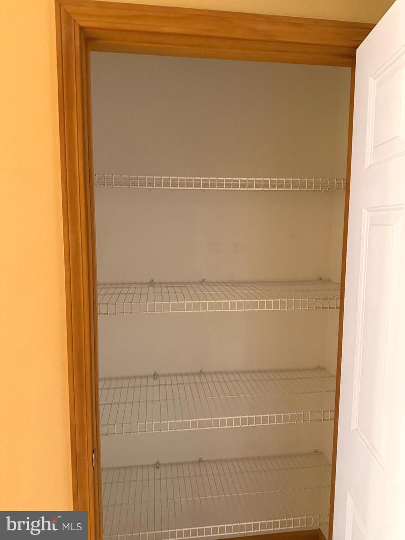 64 Orchard Ln Property Photo 22