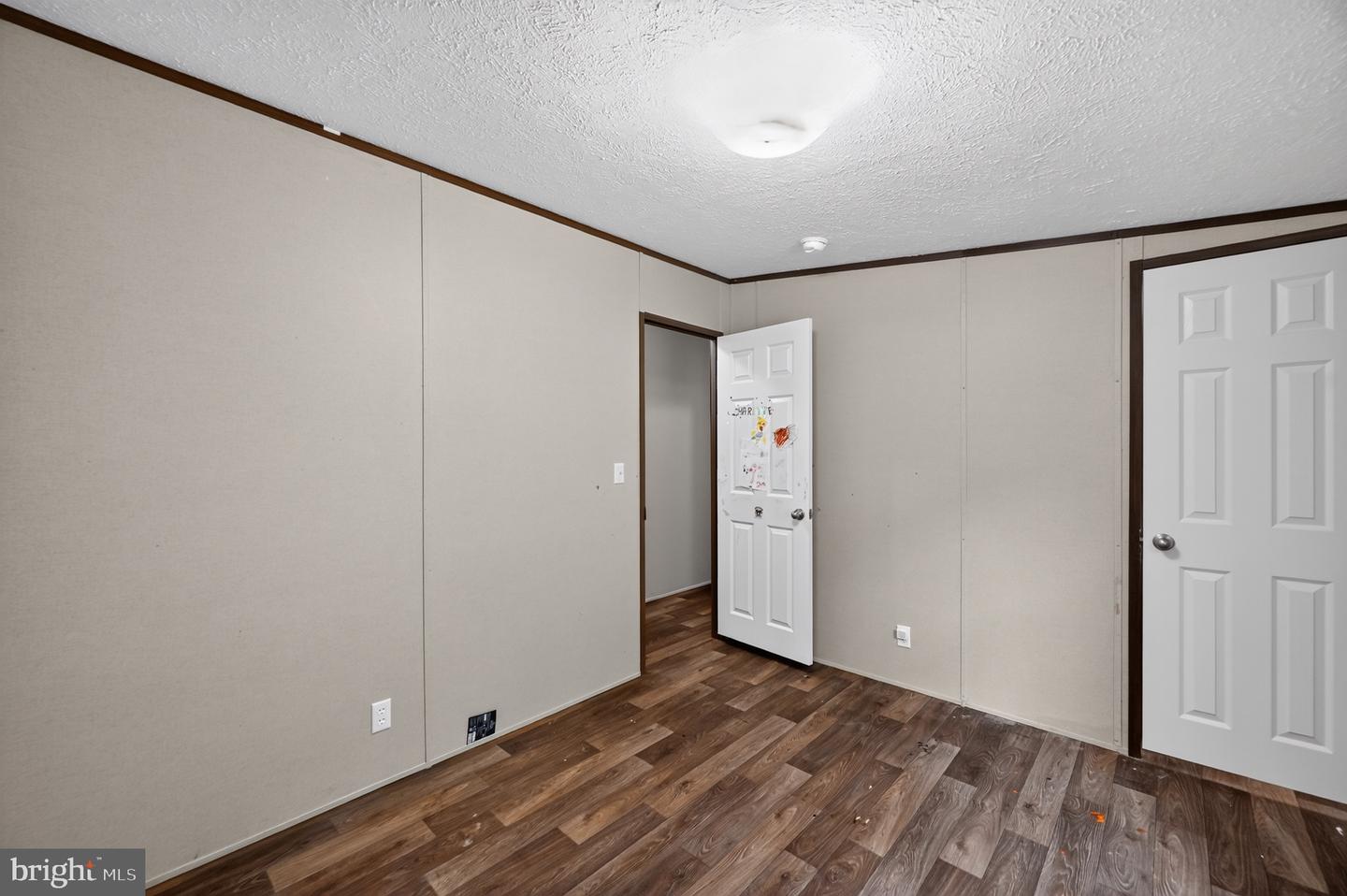 123 Johnny St Property Photo 23