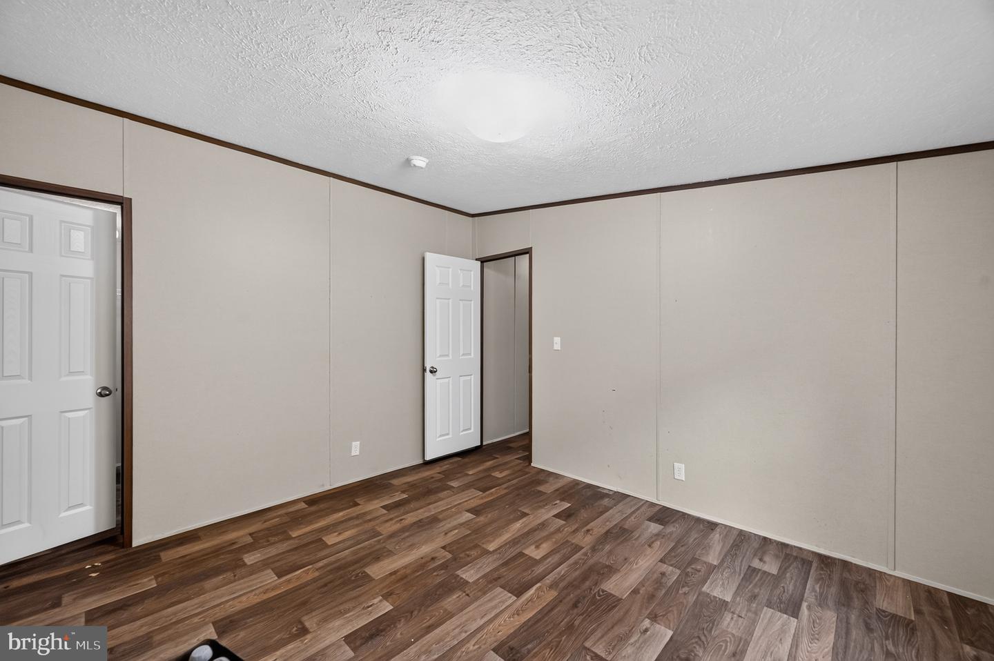 123 Johnny St Property Photo 24