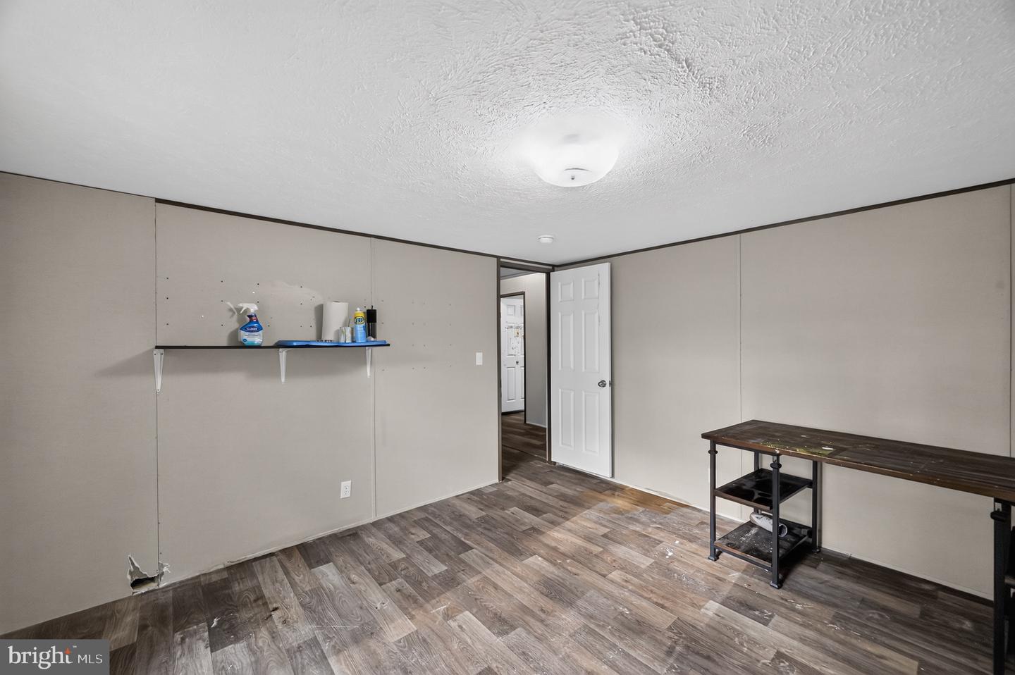 123 Johnny St Property Photo 27