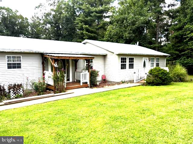 730 Grizzly Rd Property Photo 4