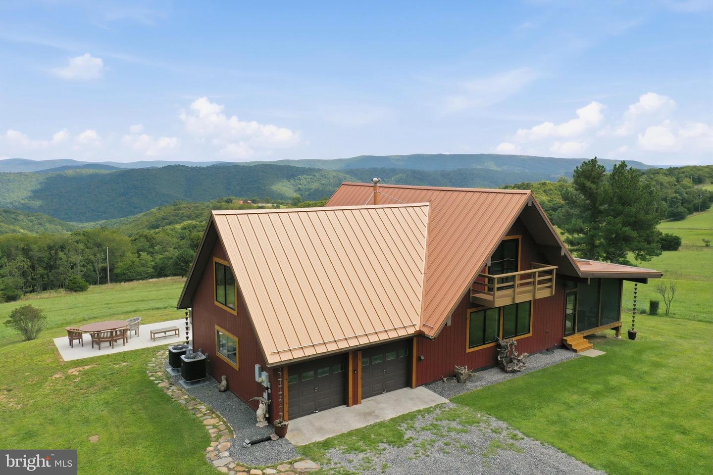 9704 HOWARDS LICK RD