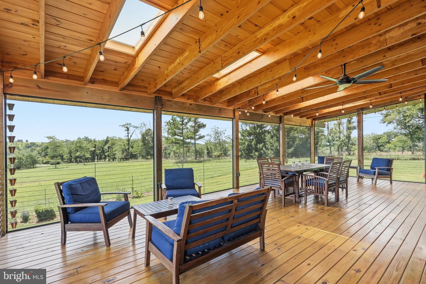 9704 Howards Lick Rd Property Photo 14