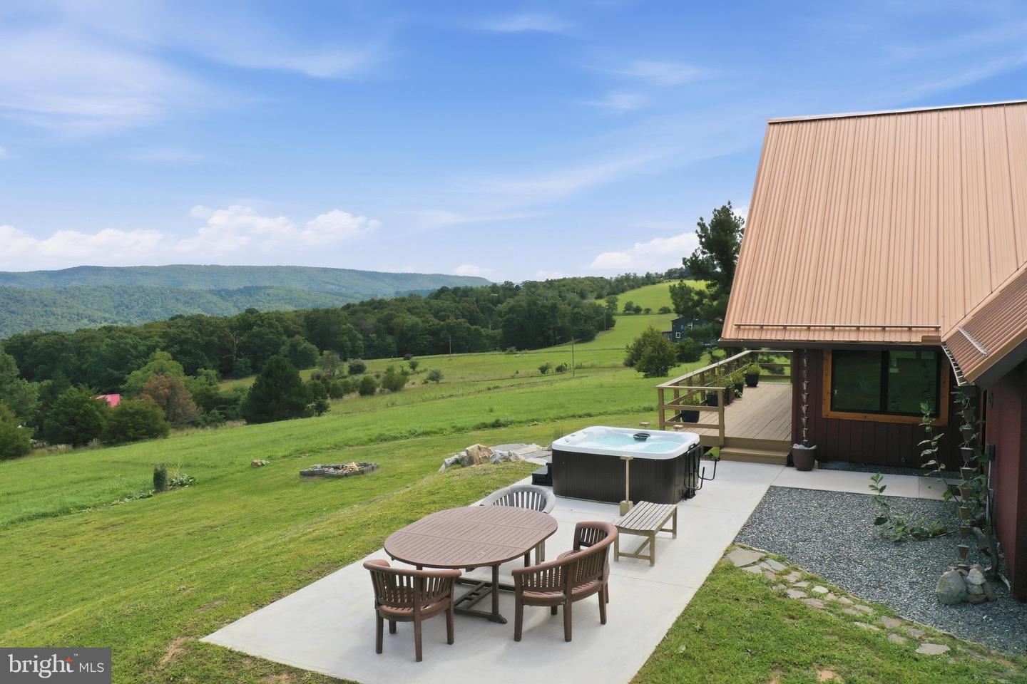 9704 Howards Lick Rd Property Photo 47