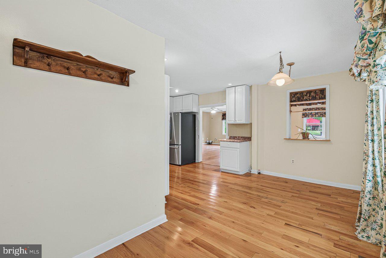 801 Moyers Ln Property Photo 6