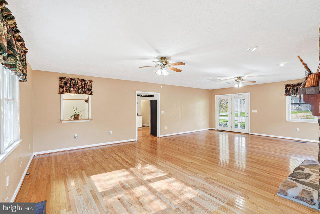 801 Moyers Ln Property Photo 26