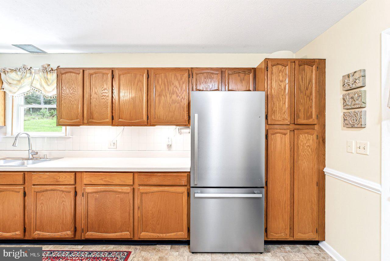 916 Moyers Ln Property Photo 18